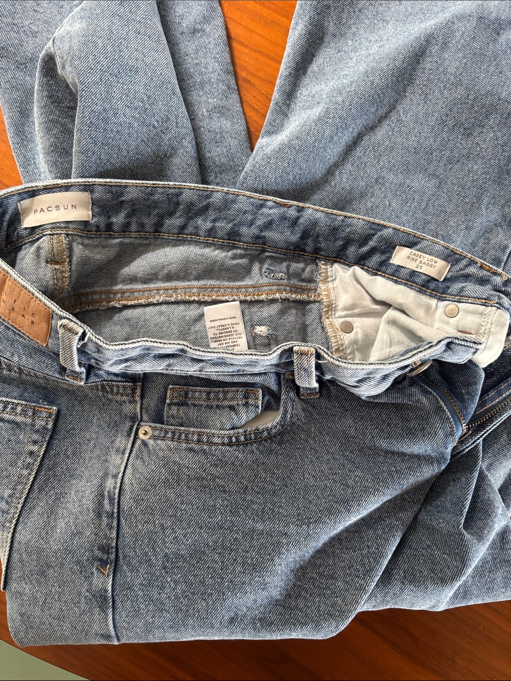 PacSun Women's Light Blue Casey Low Rise Baggy Jeans